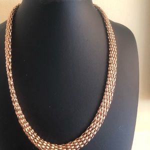 Beautifl red gold necklace